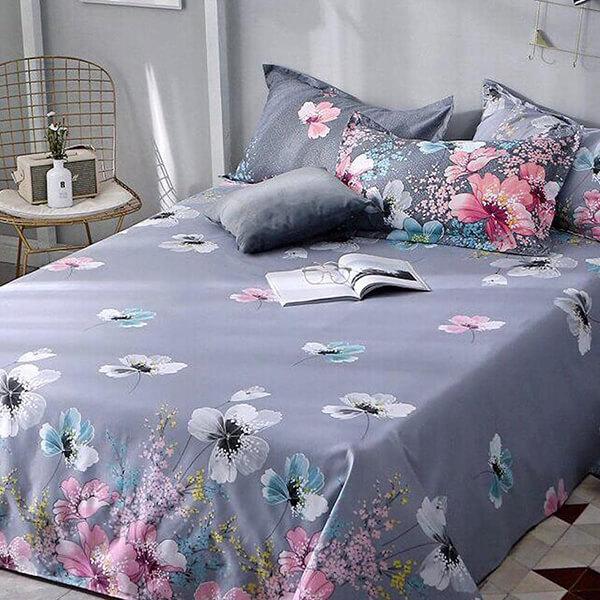 Floral Design Customized Double Bedsheet with 2 Pillow Covers